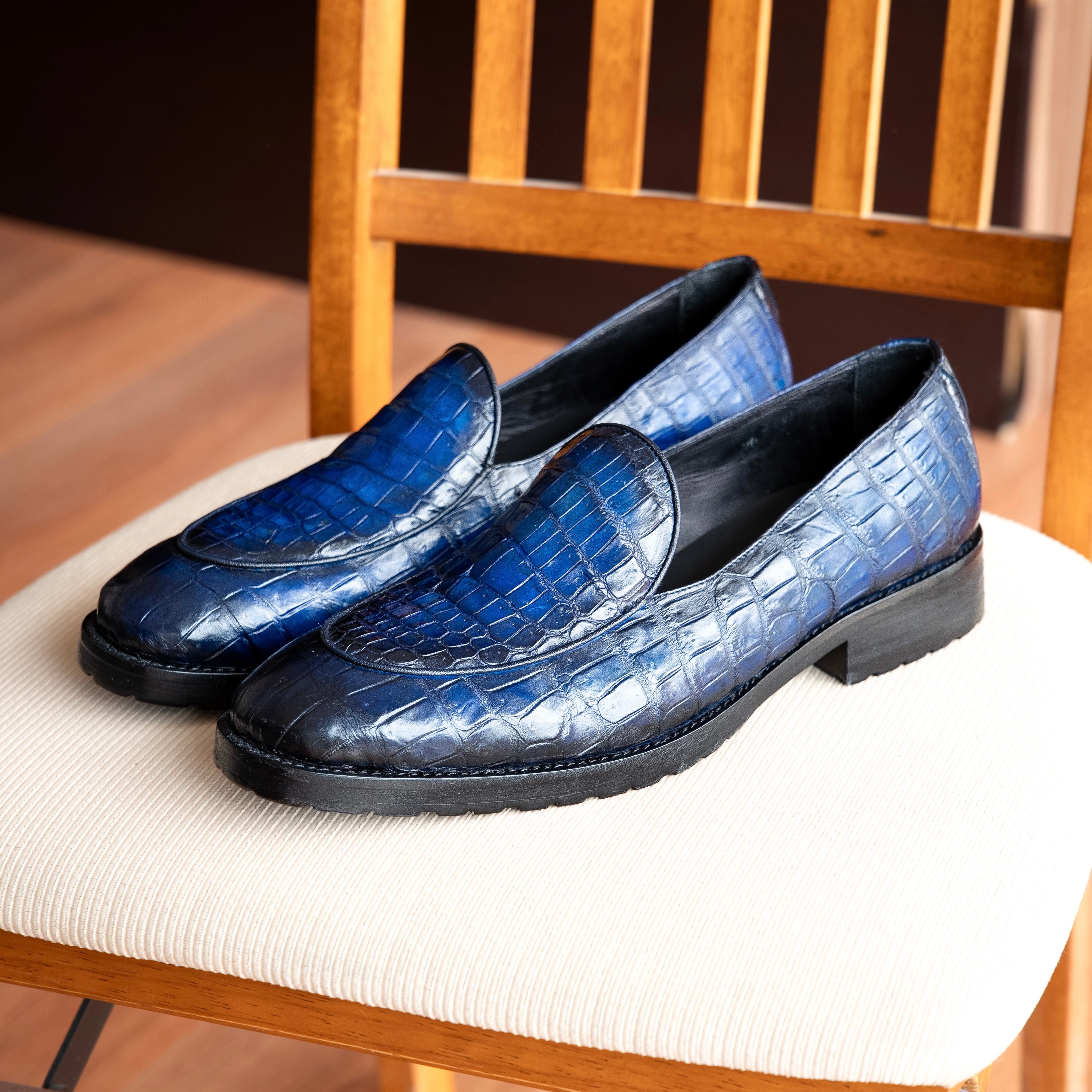 BLUE CROCO AXEL (TRACK)