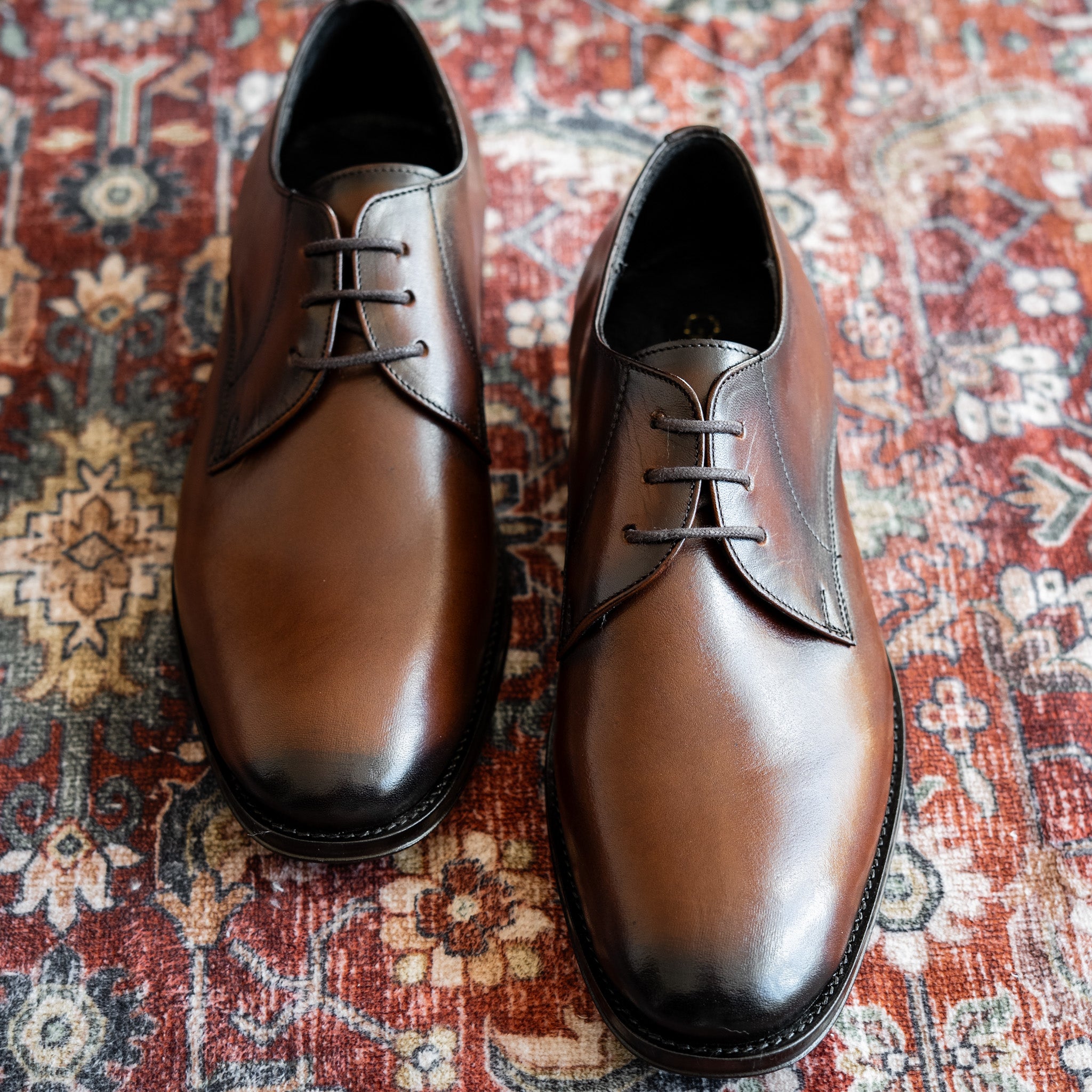 BROWN LEATHER ANTONI